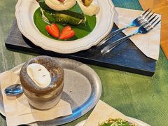 -luutosa  cafe & tea 鹿兔山