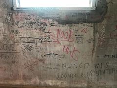 -吐斯廉屠杀博物馆