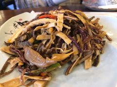 -小厨子私房菜·云南美食店