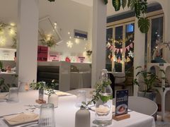 -春树下·树屋花房西餐厅(罍街AS1980店)