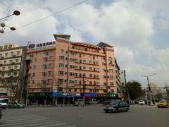 -汉庭(合肥滁州路大东门地铁站店)