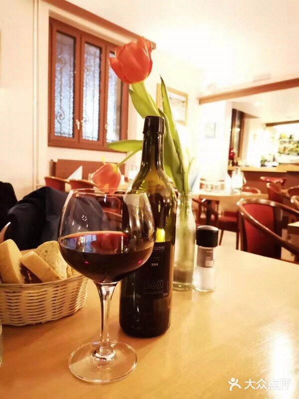 Chez John cafe resaurant  