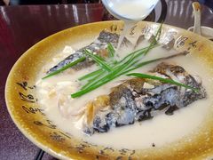 砂锅鱼头-75幢私房菜馆