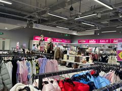 -唯品会(北京国瑞城店)