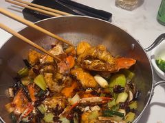 -七欣天香辣蟹火锅(闵行浦江欢乐颂店)