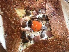 鸡蛋蘑菇熏肉荞麦可丽饼-RAC BAR(安福路店)