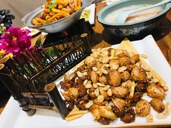 蒜香酒香肉-东来菜馆•手抓海鲜家常菜•海鲜锅贴(鸽子窝店)