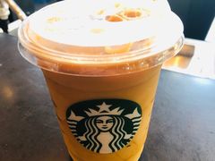 轻甜奶油冷萃-星巴克臻选(湖滨道店)