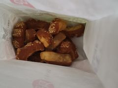 -真老大房(南京东路店)