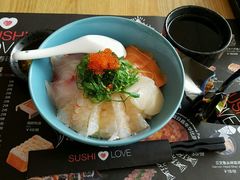 杂锦刺身盖饭-Sushi Love 创意寿司(丽影广场店)