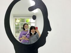 -胶囊画廊