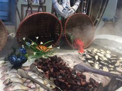 -蒙肥羊·酸汤潮牛·鲜牛肉火锅烤肉自助(岗顶店)