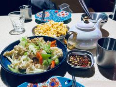 -蚝堡·生蚝海鲜烧烤物种起源•海肠捞饭(刘公岛店)