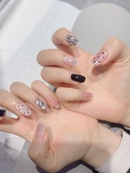 -丽心自助美甲美睫