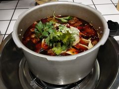 -晓彭肥肠鸡·泡椒鸡火锅(水木天地店)