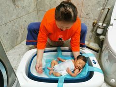 -爱月宝月嫂·育儿嫂(哈尔滨总店)