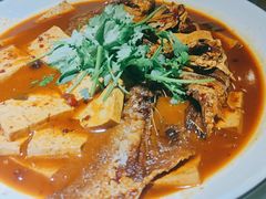 黄鱼烧豆腐-叁宝烤肉• 西安烧烤 领跑品牌(曹家堡店)