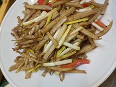 -颐辰舍岁岁羊(文昌万达景园店)