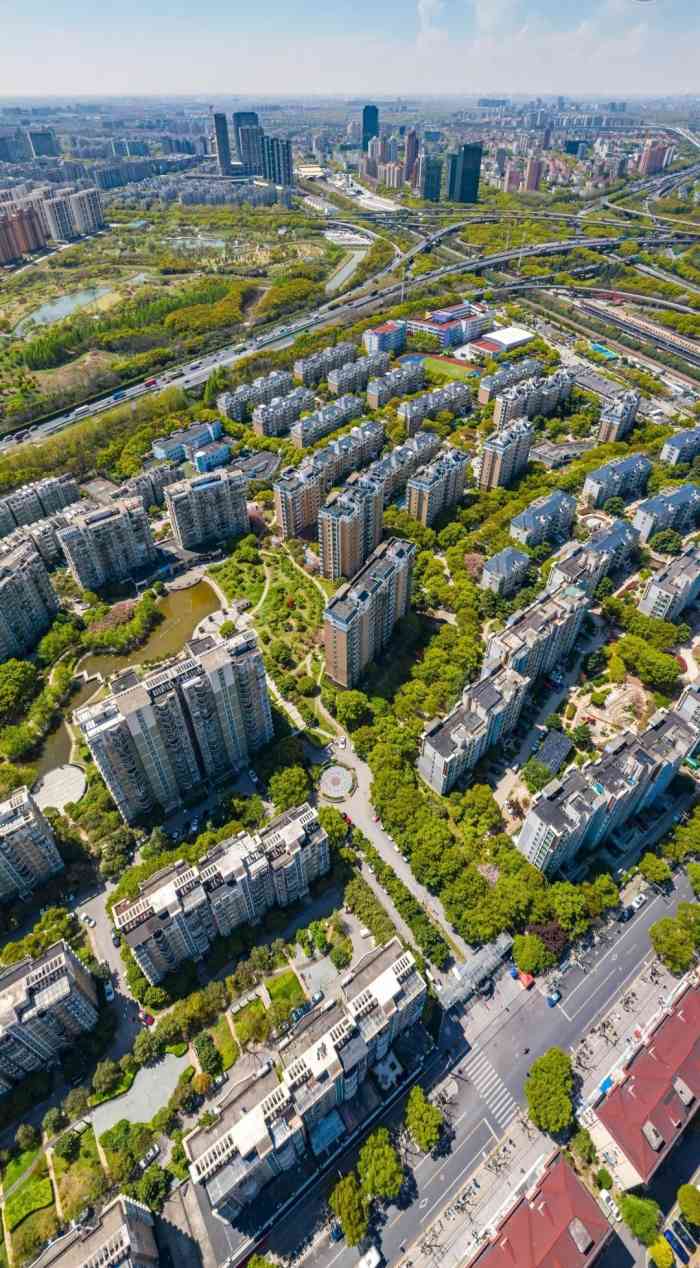 上海阳城-"上海阳城,建造了十几期,历时十年左右才完.