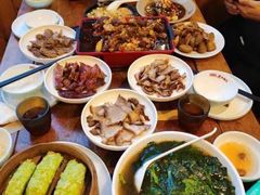 -老鼎万春卤菜(五代传承创始老店)