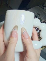 -UGIRL有个美甲
