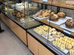 蝴蝶酥-长发西饼(临顿路店)