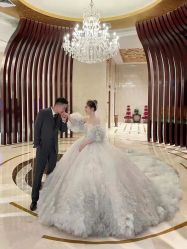 -潮妆婚纱礼服嫁衣馆(潮妆彩妆造型)