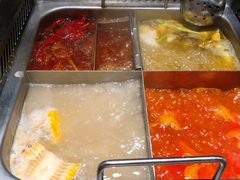 清油麻辣锅底-海底捞火锅鲜切牛肉主题店(长寿路店)
