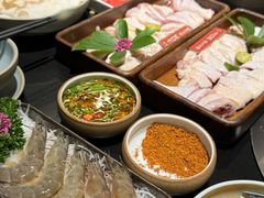-一朵菌·野生菌探索家火锅(南亚店)