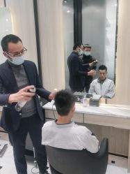 -HAIR CORNER