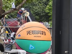 -观音桥步行街