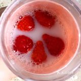 一分钟搞定【草莓奶茶】