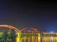 -胡桃里民谣酒馆
