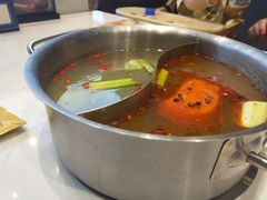鸳鸯锅底-吉布鲁牛排海鲜自助(西湖万达店)