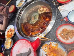 -醉董牛川派鲜肉自选火锅(烟台店)