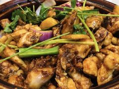 -胡须佬鸡煲四季火锅店(石厦西村直营店)