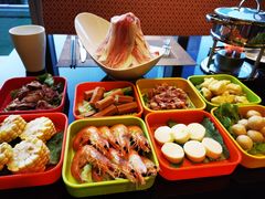 海鲜和牛火锅-大中华希尔顿酒店-念自助餐·嗨啤·小龙虾