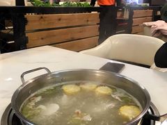 牛骨清汤汤底-三头牛·潮汕牛肉生蚝火锅 (夏湾店)