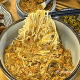 右滑，给大家表演吃128的蟹面