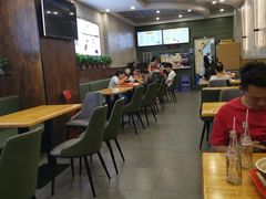 大堂-螺小胖柳州螺蛳粉(钟楼总店)