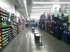 店内环境-迪卡侬(民族东店)