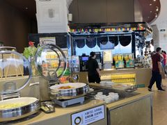 -荣誉国际酒店-云顶旋转餐厅