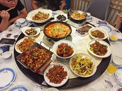 -俏湘厨•地道湘菜(建华南路店)