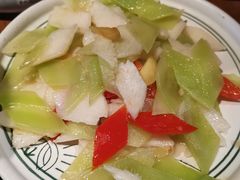 -云海肴·汽锅鸡·云南菜(天山百盛优客店)