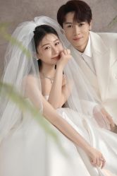 -喜爱高定婚纱摄影