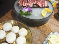 -明洞阿姨·韩式酱蟹烤肉·创意料理(三元桥店)