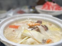 -三人行骨头王火锅(长寿店)