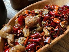 干煸肥肠-春常在云南私房菜