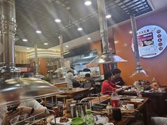 -哈尔滨小酒馆·鲜肉现穿自助烧烤(康新花园店)