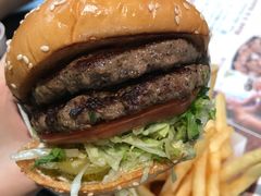 -The Habit Burger Grill 哈比特汉堡(爱琴海店)